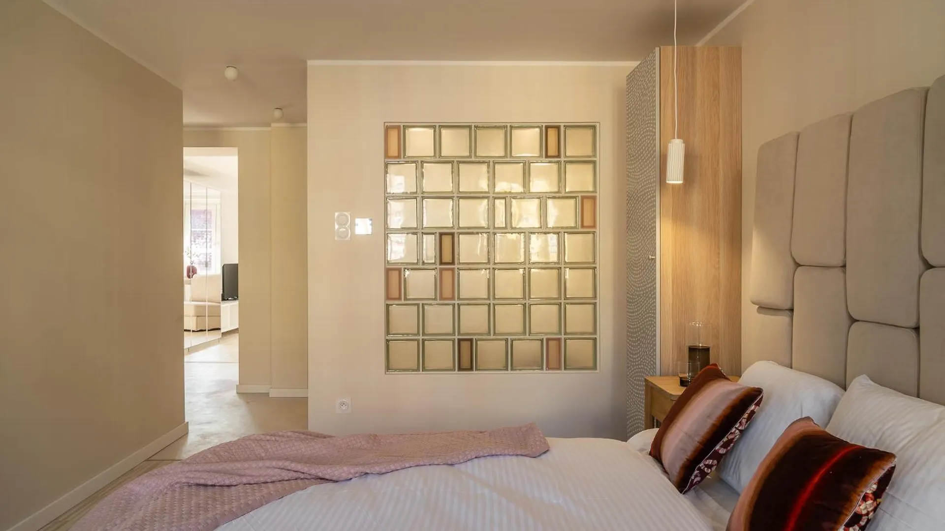 Rentplanet - Apartamenty Rynek Вроцлав Апартаменты